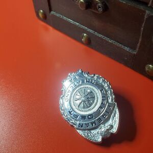 Fire dept badge vintage obsolete collectible collectors‎ item silver movie prop